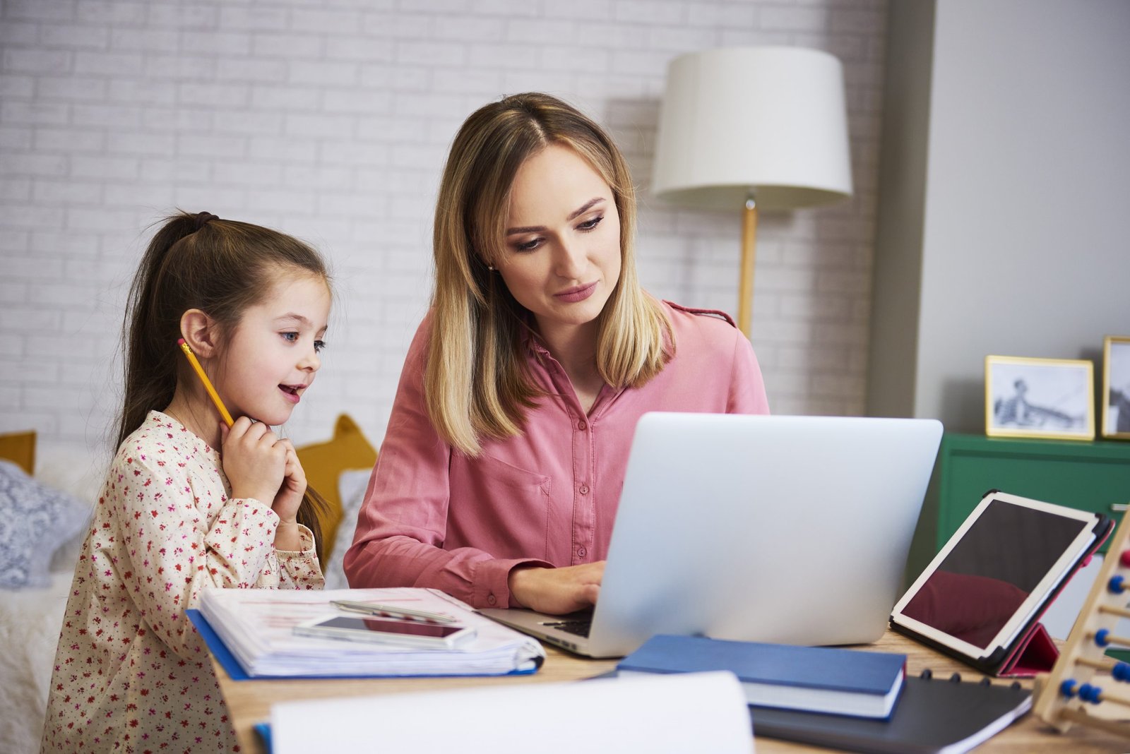 Be self-employed as a tutor in UAE